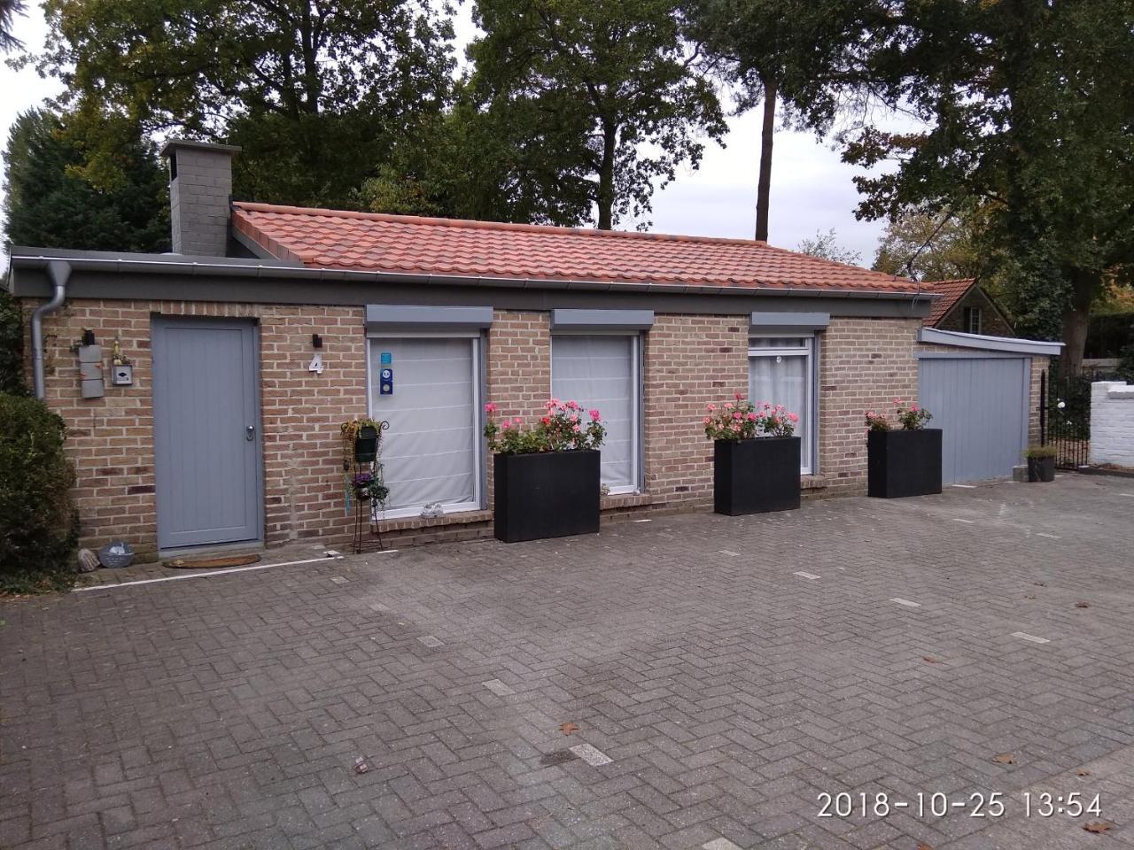 Holiday Home Harmony Brecht Exterior foto